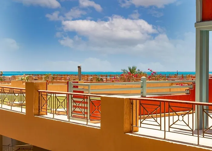 In A Touristic Area - Al Mamsha Apartment